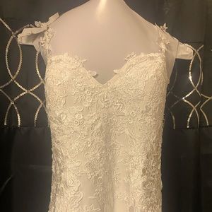 Wedding gown